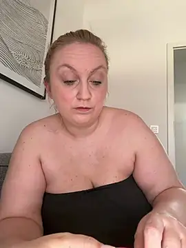 BBW Nora online show from July 29, 2026, 7:29 am
