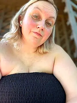 BBW Nora online show from May 29, 2026, 9:26 am
