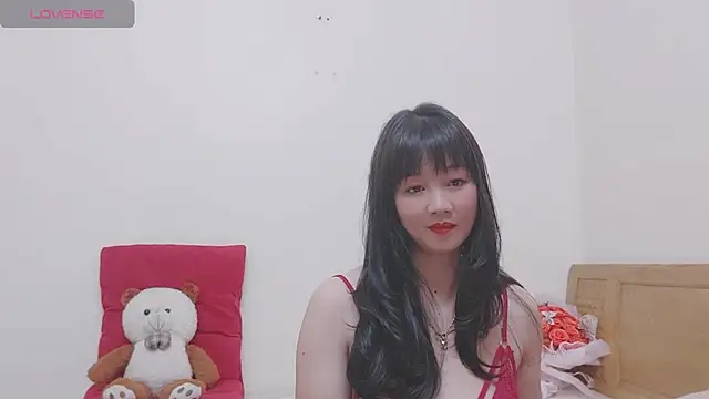 Holygirlsweet777 online show from January 14, 2025, 9:35 am