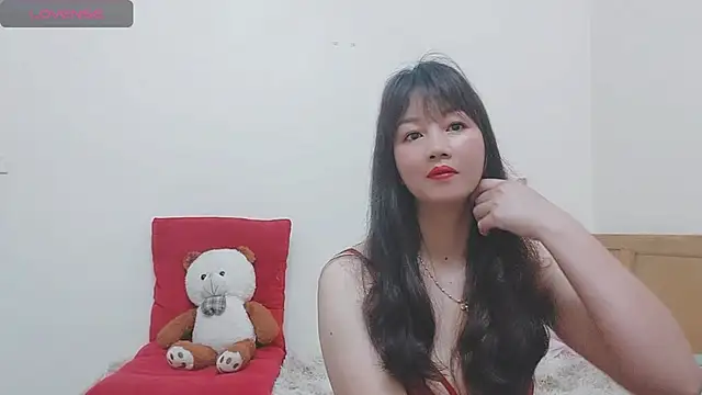 Holygirlsweet777 online show from March 15, 2025, 1:08 am
