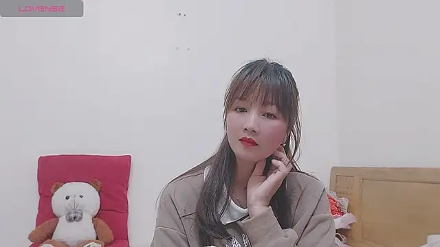 Holygirlsweet777 online show from January 13, 2025, 10:25 am