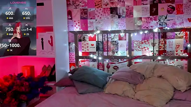 Snapshot of DiWalton chatting on October 8, 2025, 12:01 am DiWalton online show from October 8, 2025, 12:01 am