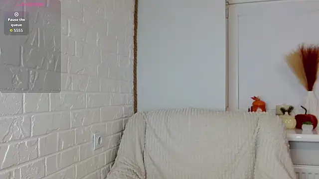 Snapshot of SayMeow_ chatting on September 22, 2025, 11:44 pm SayMeow online show from September 22, 2025, 11:44 pm