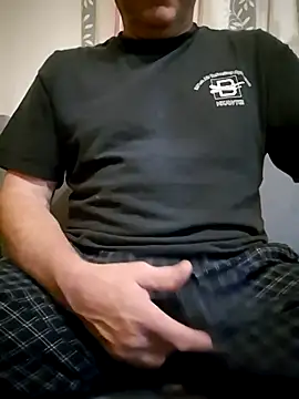 Snapshot of Tobyp677 chatting on November 7, 2025, 7:18 pm Tobyp677 online show from November 7, 2025, 7:18 pm