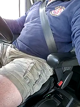 Snapshot of Tobyp677 chatting on October 27, 2025, 1:56 pm Tobyp677 online show from October 27, 2025, 1:56 pm