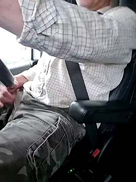 Snapshot of Tobyp677 chatting on October 18, 2025, 7:10 am Tobyp677 online show from October 18, 2025, 7:10 am