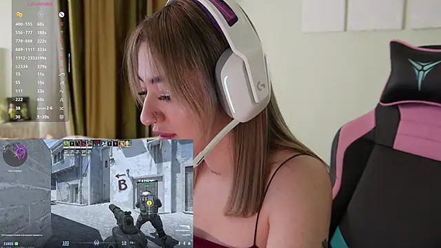 Snapshot of Fiona-Love chatting on December 13, 2025, 8:04 pm Fiona-Love online show from December 13, 2025, 8:04 pm