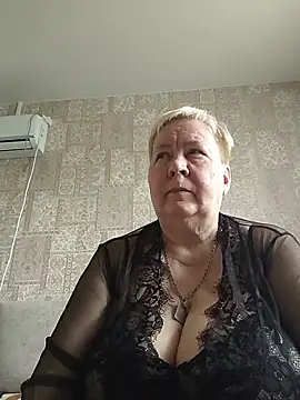 EffectFiona online show from May 8, 2026, 11:47 am