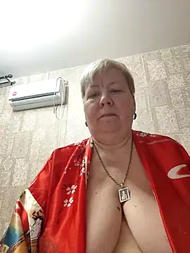 EffectFiona online show from February 7, 2026, 1:02 am