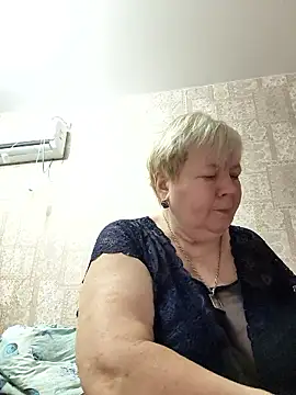 EffectFiona online show from January 8, 2026, 10:27 pm