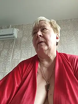 Snapshot of EffectFiona chatting on June 30, 2026, 12:38 pm EffectFiona online show from June 30, 2026, 12:38 pm