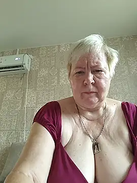 Snapshot of EffectFiona chatting on July 29, 2026, 12:54 am EffectFiona online show from July 29, 2026, 12:54 am