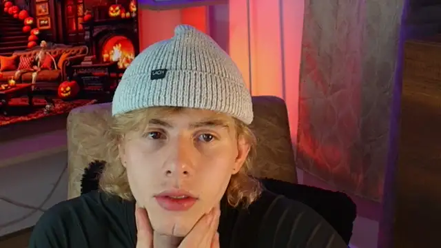 Snapshot of dimitri_tv chatting on November 1, 2025, 12:50 am dimitri tv online show from November 1, 2025, 12:50 am