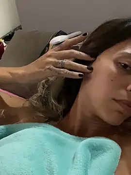 Snapshot of Gipoltergeist chatting on October 19, 2025, 2:14 am Gipoltergeist online show from October 19, 2025, 2:14 am