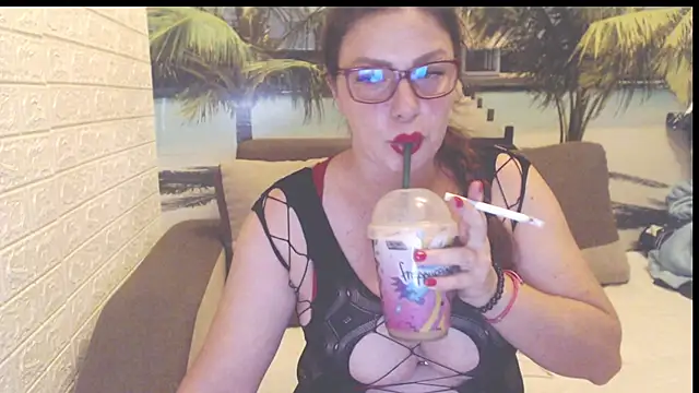 Snapshot of Queen__Natasha chatting on September 24, 2025, 8:48 pm Queen  Natasha online show from September 24, 2025, 8:48 pm