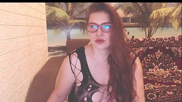 Snapshot of Queen__Natasha chatting on October 26, 2025, 8:31 pm Queen  Natasha online show from October 26, 2025, 8:31 pm