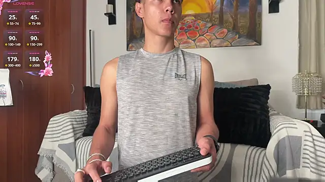 Snapshot of Adams_ricci chatting on July 6, 2026, 11:28 am Adams ricci online show from July 6, 2026, 11:28 am