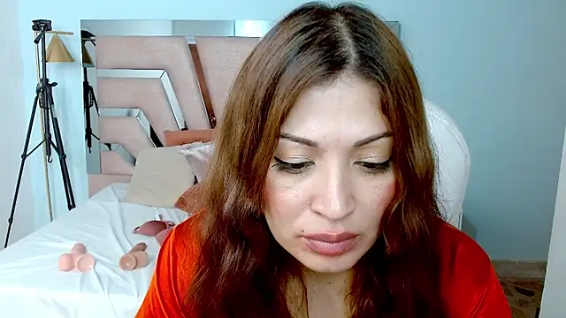 Snapshot of sophia_hadid chatting on January 9, 2025, 7:50 pm sophia hadid online show from January 9, 2025, 7:50 pm