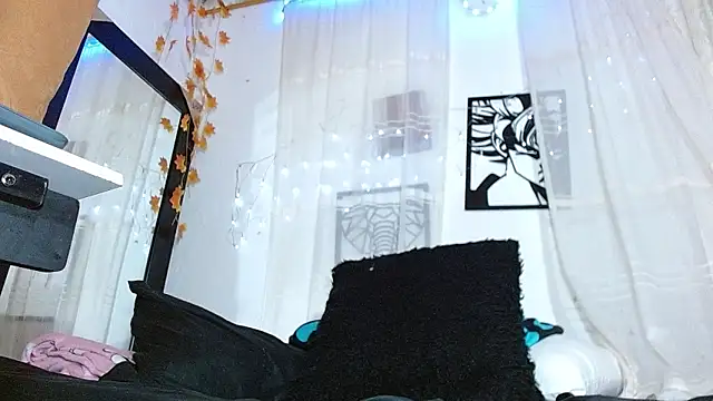 angel bonbom online show from May 1, 2026, 10:26 pm