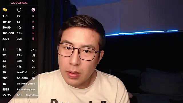 andrewmhilton  online show from November 22, 2025, 6:01 am