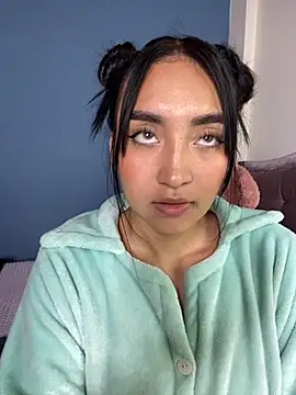 Snapshot of _Tammyy chatting on October 18, 2025, 1:35 pm Tammyy online show from October 18, 2025, 1:35 pm