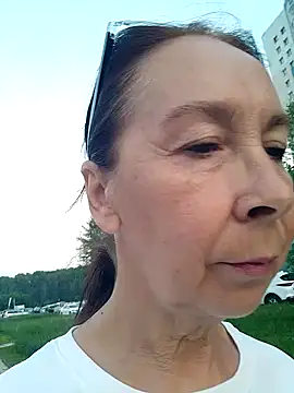 Celine Faer1 online show from June 15, 2026, 2:50 pm