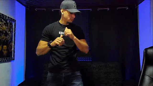 jhonnysnow17 online show from February 1, 2026, 8:07 pm