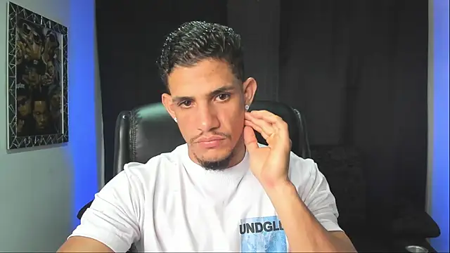 jhonnysnow17 online show from February 28, 2026, 6:29 pm