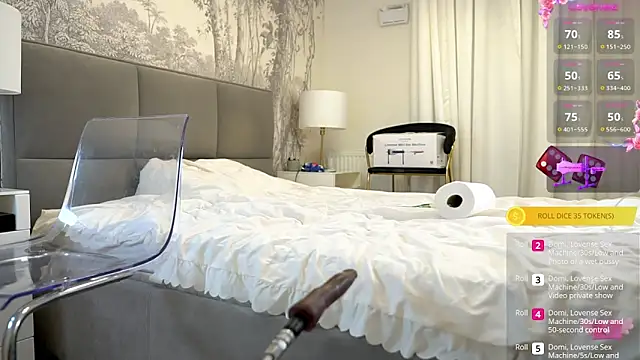 Miss69Ri99 online show from December 4, 2025, 4:11 am