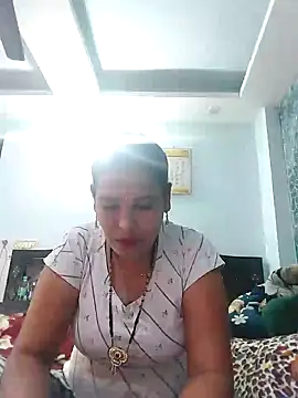 Poojabhabi101 online show from January 28, 2025, 5:43 am