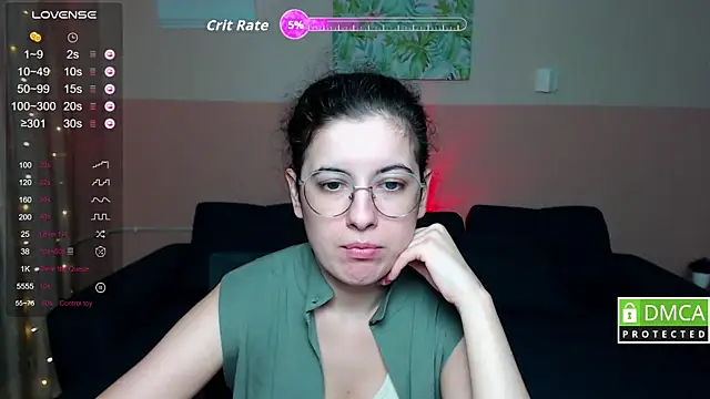 Aminabeatris online show from December 1, 2025, 12:28 pm