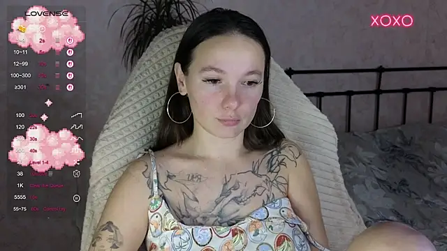 lil luna x online show from November 15, 2025, 8:02 pm