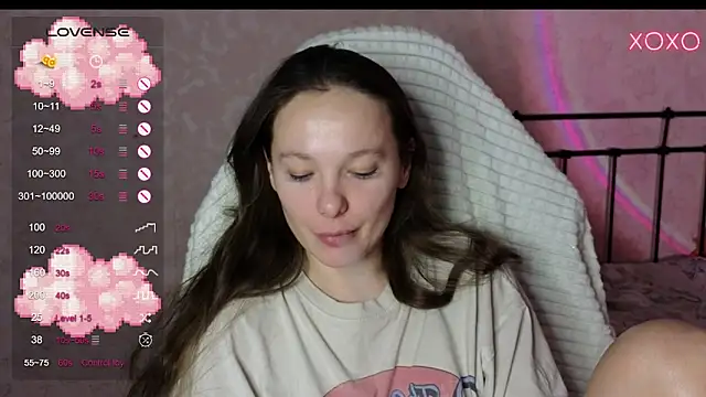 lil luna x online show from January 8, 2025, 3:50 pm