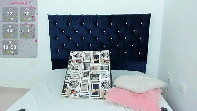 Snapshot of Alessia_kaun chatting on October 13, 2025, 11:05 pm Alessia kaun online show from October 13, 2025, 11:05 pm