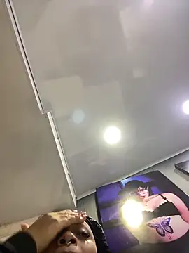 Aluna sweet online show from October 15, 2025, 6:49 pm