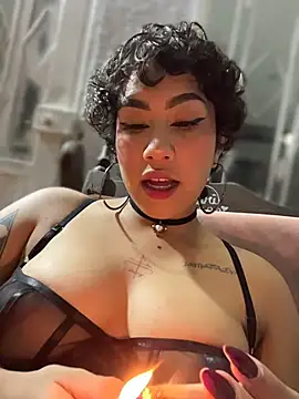 ZahaRoseee online show from February 28, 2026, 12:21 am