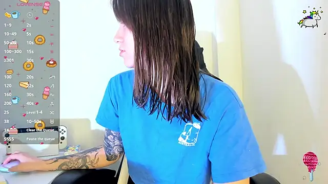  alicerosse2 online show from January 23, 2025, 2:23 am