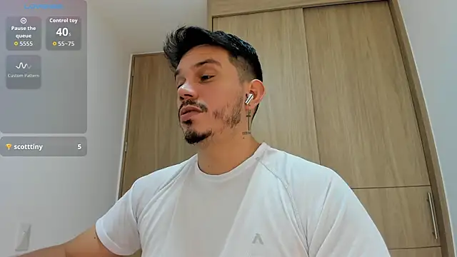 Snapshot of alejandro_stark chatting on November 10, 2025, 11:15 am alejandro stark online show from November 10, 2025, 11:15 am