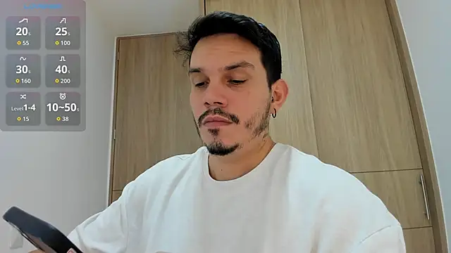 Snapshot of alejandro_stark chatting on December 5, 2025, 2:59 pm alejandro stark online show from December 5, 2025, 2:59 pm