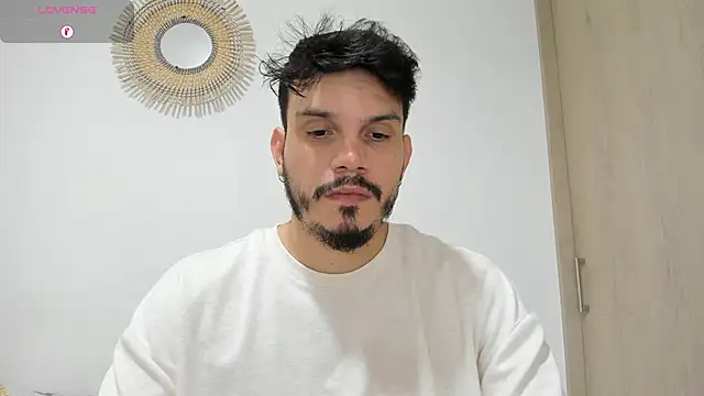 alejandro stark online show from December 25, 2024, 12:05 pm