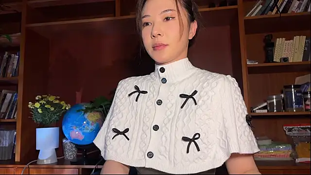 Snapshot of grandeeney chatting on March 19, 2026, 2:17 pm grandeeney online show from March 19, 2026, 2:17 pm