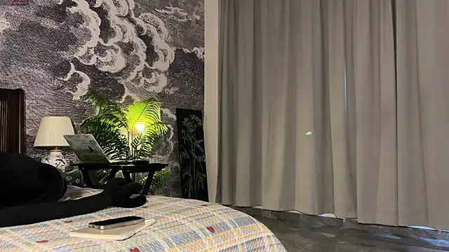 Snapshot of grandeeney chatting on February 24, 2026, 7:09 am grandeeney online show from February 24, 2026, 7:09 am