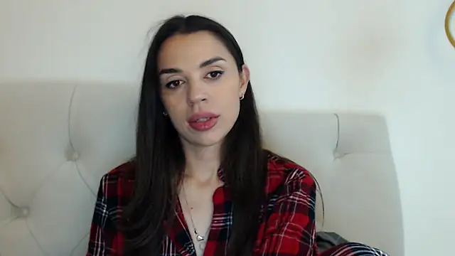 Snapshot of Mika_Gold chatting on September 27, 2025, 5:52 pm Mika Gold online show from September 27, 2025, 5:52 pm