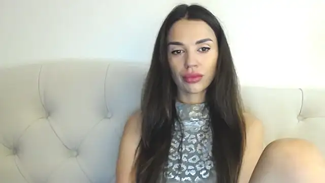 Snapshot of Mika_Gold chatting on September 22, 2025, 11:49 am Mika Gold online show from September 22, 2025, 11:49 am