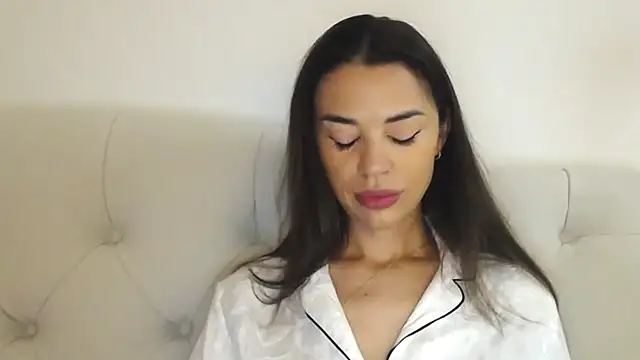 Snapshot of Mika_Gold chatting on September 11, 2025, 9:31 am Mika Gold online show from September 11, 2025, 9:31 am