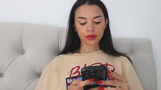 Snapshot of Mika_Gold chatting on September 12, 2025, 9:42 am Mika Gold online show from September 12, 2025, 9:42 am