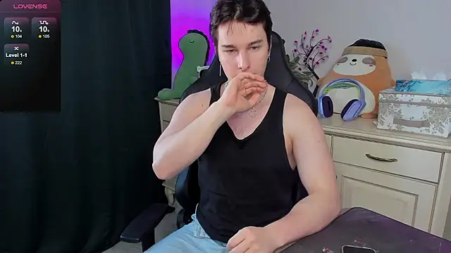 Vincent Strong online show from February 1, 2026, 8:45 am