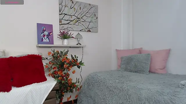 Snapshot of sofia_perez___ chatting on November 11, 2025, 8:14 pm sofia perez online show from November 11, 2025, 8:14 pm