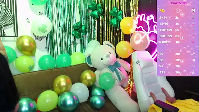 demyanderson  online show from March 17, 2025, 9:46 pm