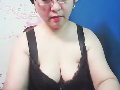 Snapshot of xiaorou-z chatting on November 10, 2025, 4:23 pm xiaorou-z online show from November 10, 2025, 4:23 pm